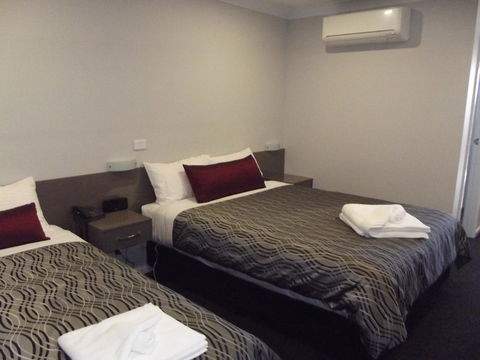 Bushman's Motor Inn - Holiday Sunshine Coast 1
