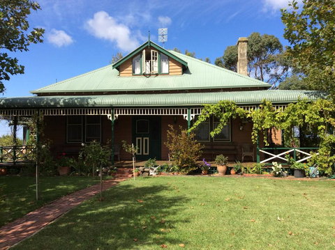 Butterfly Farm Bed And Breakfast Nirranda - Sunshine Coast Tourism 0