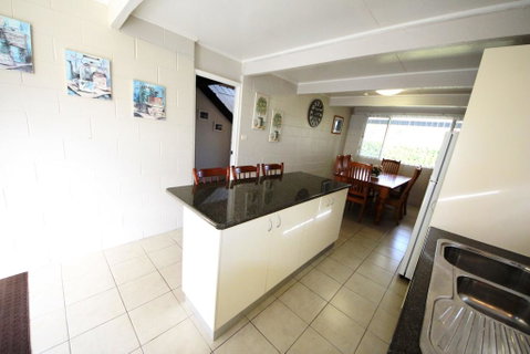 By The Beach At South West Rocks - Sunshine Coast Tourism 1