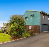 By the Shore - Sunshine Coast Tourism