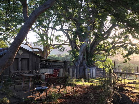 BYRON BAY New! SUNSET COTTAGE - Sunshine Coast Tourism 1