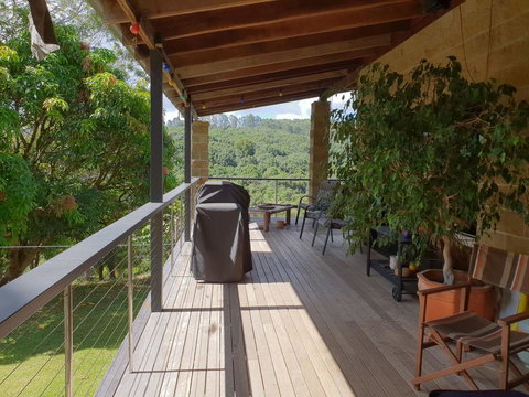 Byron Hinterland Hideaway - Sunshine Coast Tourism 1