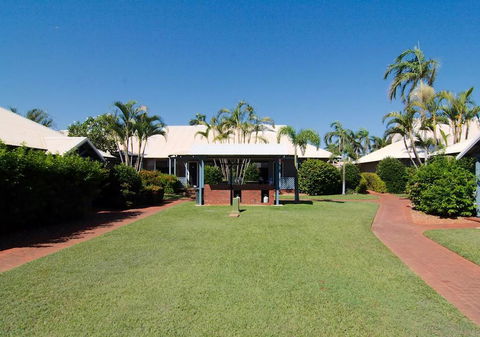 Cable Beach Apartments - Sunshine Coast Tourism 0