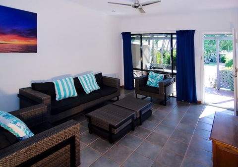 Cable Beach Apartments - Sunshine Coast Tourism 3