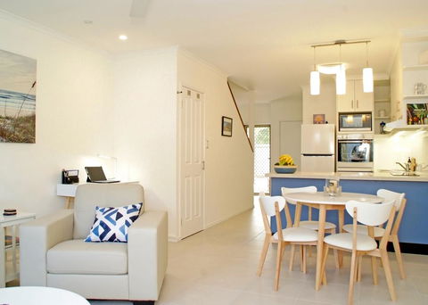 Cairns - Home Away From Home - Scenic & Peaceful - Sunshine Coast Tourism 3