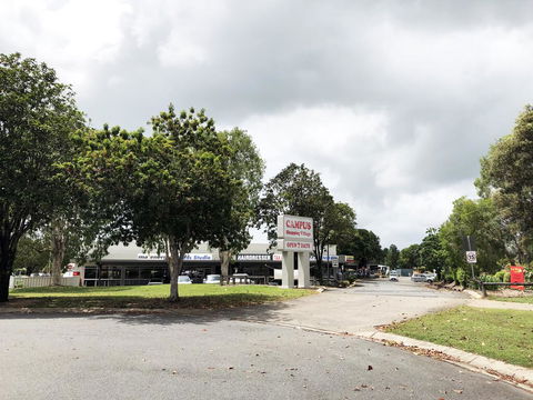 Cairns Adventure Lodge - Cook Your Own Meals In Your Private Kitchen Includes Dishwasher Washing Machine - Sunshine Coast Tourism 1