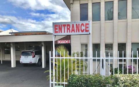 Cairns Motor Inn - Sunshine Coast Tourism 1