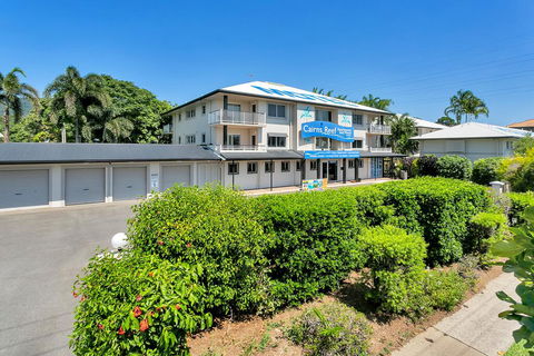 Cairns Reef Apartments & Motel - Sunshine Coast Tourism 1