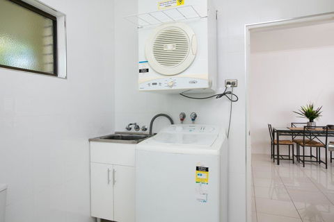 Cairns Reef Retreat - Holiday Sunshine Coast 2