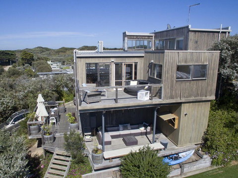 Caldermeade - Sunshine Coast Tourism 0