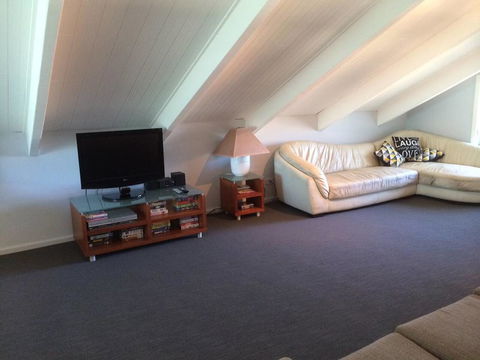 Callala Beach Shack - Pet Friendly - Holiday Sunshine Coast 0