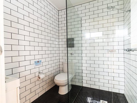 Callala Dreaming - Mid Century Beach House - Sunshine Coast Tourism 3