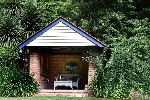 Cambridge Cottages - Sunshine Coast Tourism 1
