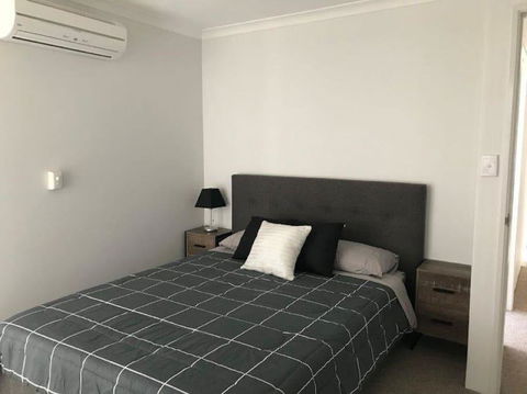 Canalside Family Getaway - Holiday Sunshine Coast 0