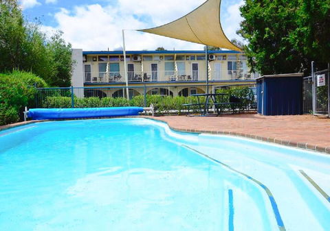 Canberra Short Term And Holiday Accommodation - Sunshine Coast Tourism 2