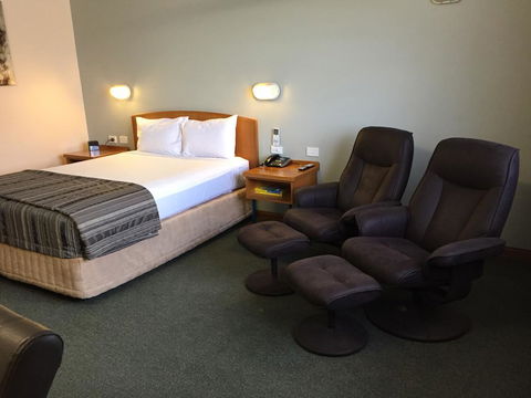 Cannon Park Motel - Sunshine Coast Tourism 2