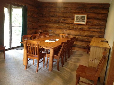 Canobolas Mountain Cabins - Sunshine Coast Tourism 2