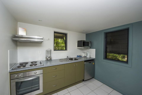 Canopy Chalet 10 - Sunshine Coast Tourism 1