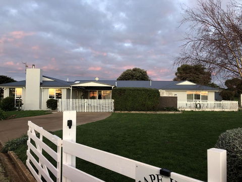 Cape View B And B - Sunshine Coast Tourism 2