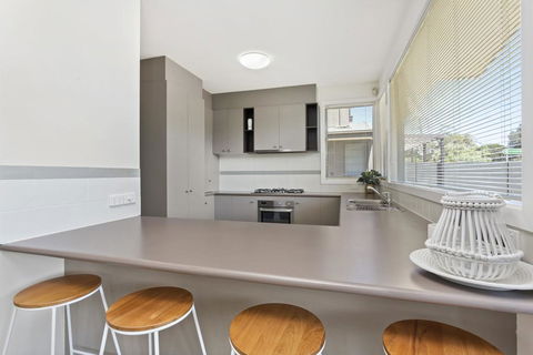 CAPEL'S REST - CAPEL SOUND - Sunshine Coast Tourism 1