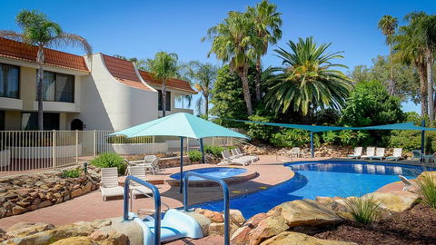 Capri Waters Country Club - Holiday Sunshine Coast 2