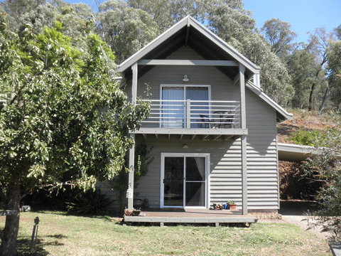 Captain Moonlight Cottage - Holiday Sunshine Coast 0