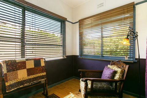 Carinya Cottage - Sunshine Coast Tourism 3