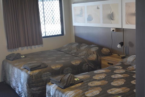 Carmila Sands Motel - Sunshine Coast Tourism 3