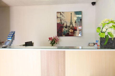 Carnegie Motor Inn - Holiday Sunshine Coast 2