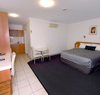 Carriers Arms Hotel Motel - Holiday Sunshine Coast