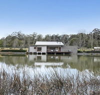 Casa sul lago - quite simply a very special place - Holiday Sunshine Coast