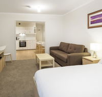 Cascades 3 Well Appointed and Central location - Holiday Sunshine Coast