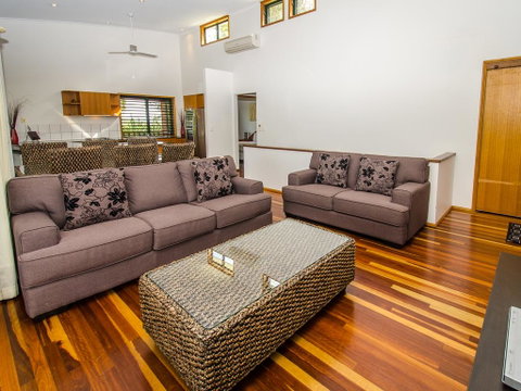 Casuarina Cove 1 - Sunshine Coast Tourism 2