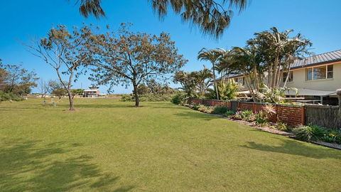 Casuarina Cove 1 - Free WiFi - Air Conditioning - East Ballina - Holiday Sunshine Coast 2