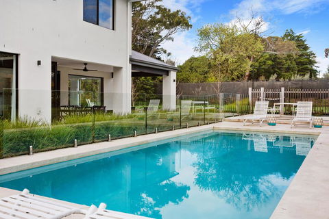 CATALINA - MOUNT ELIZA - Sunshine Coast Tourism 0