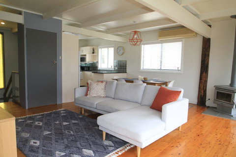 Cater Waterfront - Holiday Sunshine Coast 3