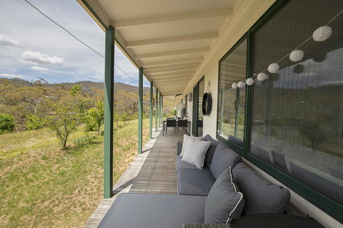 Cavallino - 52 Kunama Drive - Holiday Sunshine Coast 0