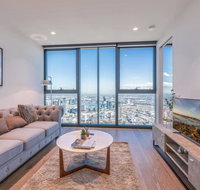 CBD Spectacular View 2 Bedroom Apt Victoria One - Holiday Sunshine Coast