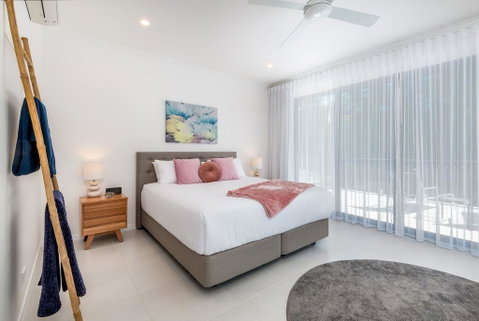 Cedar & Sea - Sunshine Coast Tourism 2
