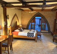 Cedar Park Rainforest Resort - Sunshine Coast Tourism