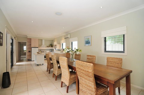 Ceespray On Owen - Sunshine Coast Tourism 2