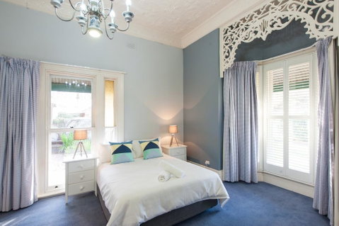 Central Charm - Sunshine Coast Tourism 2