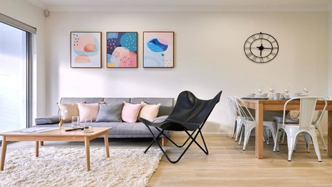 Central Garden City Apt - Mobile Hotspot & WiFi - - Sunshine Coast Tourism 2