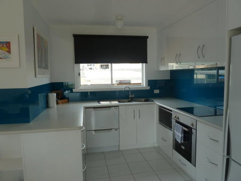 Central Luxury With Fabulous Views - Sunshine Coast Tourism 0