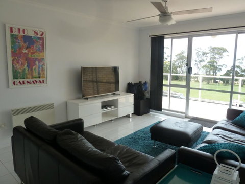 Central Luxury With Fabulous Views - Sunshine Coast Tourism 2