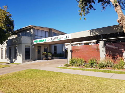 Central Motel Mildura - Sunshine Coast Tourism 0