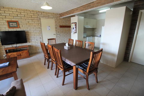 Central Park 4 - Centre Of Jindabyne - Sunshine Coast Tourism 1