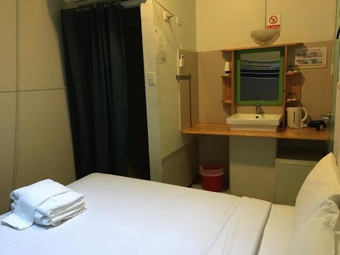 Central Perk Lodge - Sunshine Coast Tourism 2