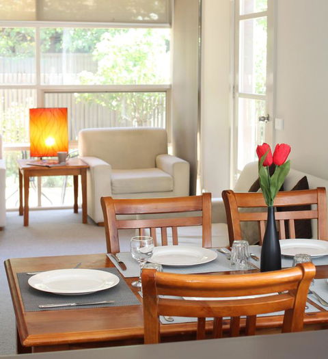 Central Shepparton Apartments - Holiday Sunshine Coast 3