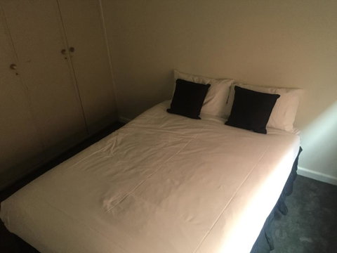 Central View - Walking Distance To Hospitals - Sunshine Coast Tourism 1